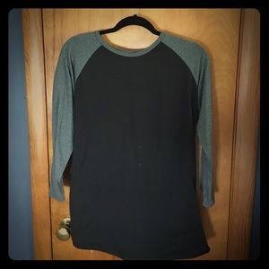 LulaRoe quarter sleeve t shirt