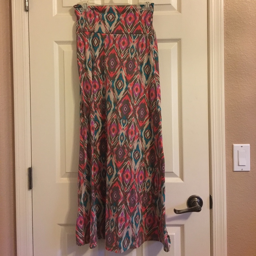 Maxi multicolored print skirt