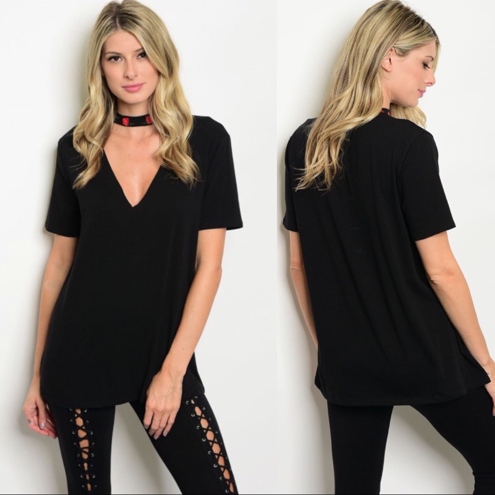 JUST IN❤️Black Embroidery Rose Chocker Top