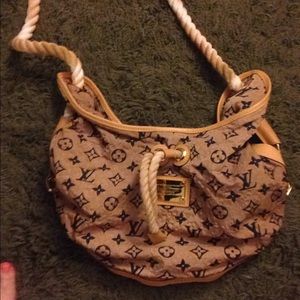 Authentic limited edition handbag**damaged