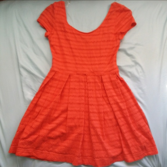 Cute red-orange midi Dress - Picture 2 of 5