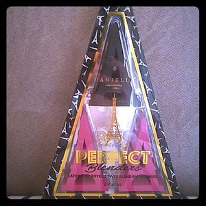 Danielle Eiffel Tower sponges. 3 pack.