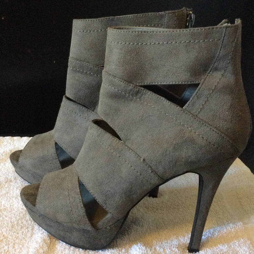 Charlotte Russe grey suede heels