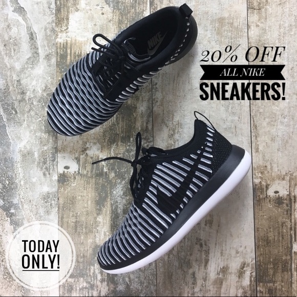 Nike Shoes - NIKE ROSHE TWO FYKNIT SNEAKERS