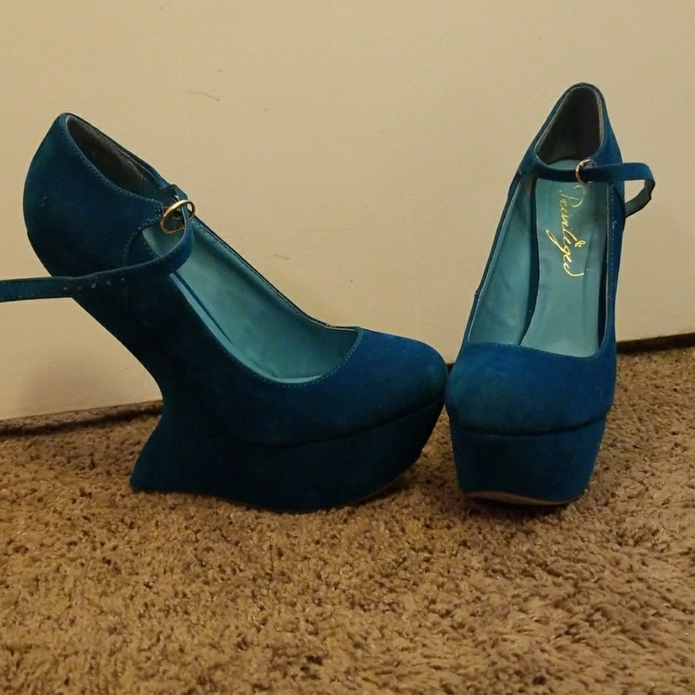 Heel-less Heels/ Party shoes