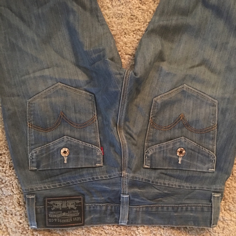 Levi’s 31/32 slim straight jeans Great condition