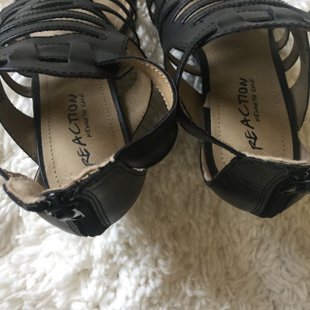 Kenneth Cole Black Platform Shoes - Picture 4 of 7