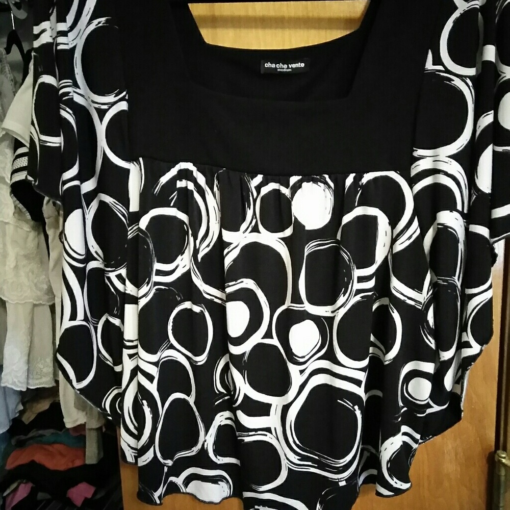Blouse - Picture 2 of 3