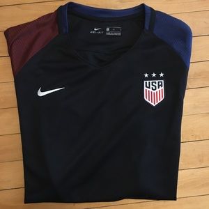 Nike USA soccer shirt