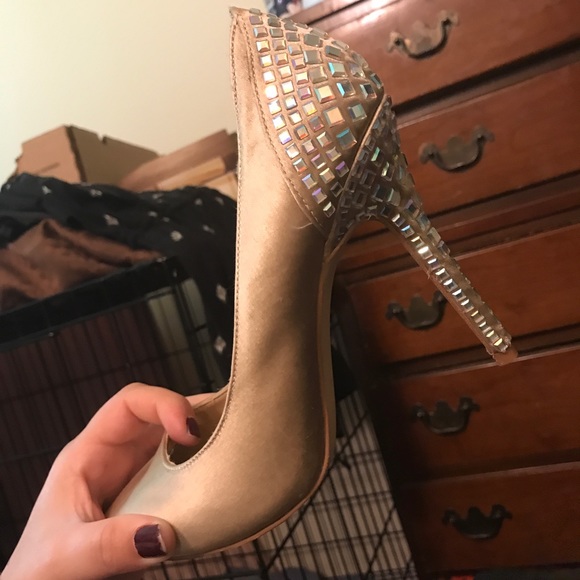 Steve Madden Heels - Picture 2 of 3