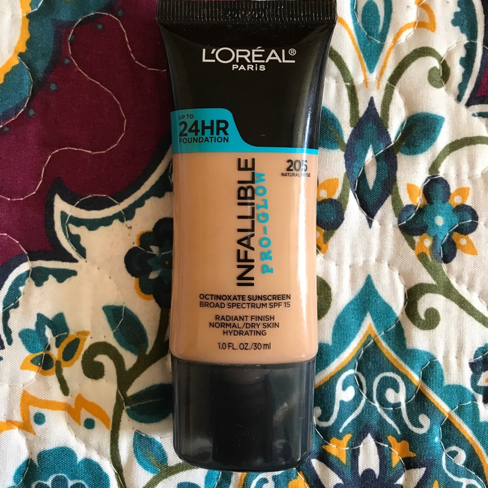 L’Oréal Pro Glow Shade 205