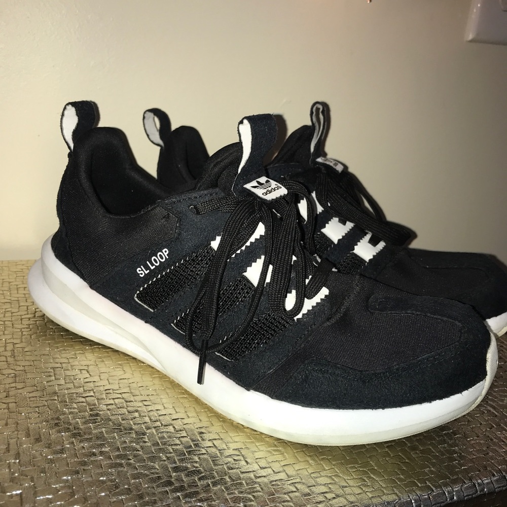 Adidas SL Loop
