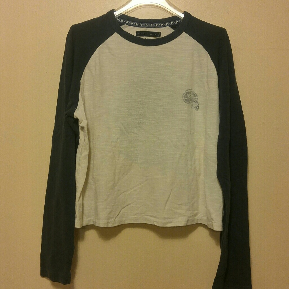 Loose Baseball style shirt