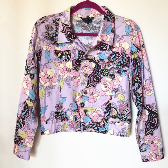 Lightweight jacket, super fun print - Picture 1 of 3