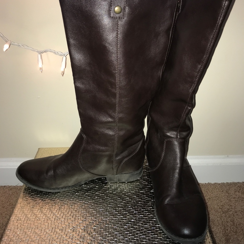 brown tall boots