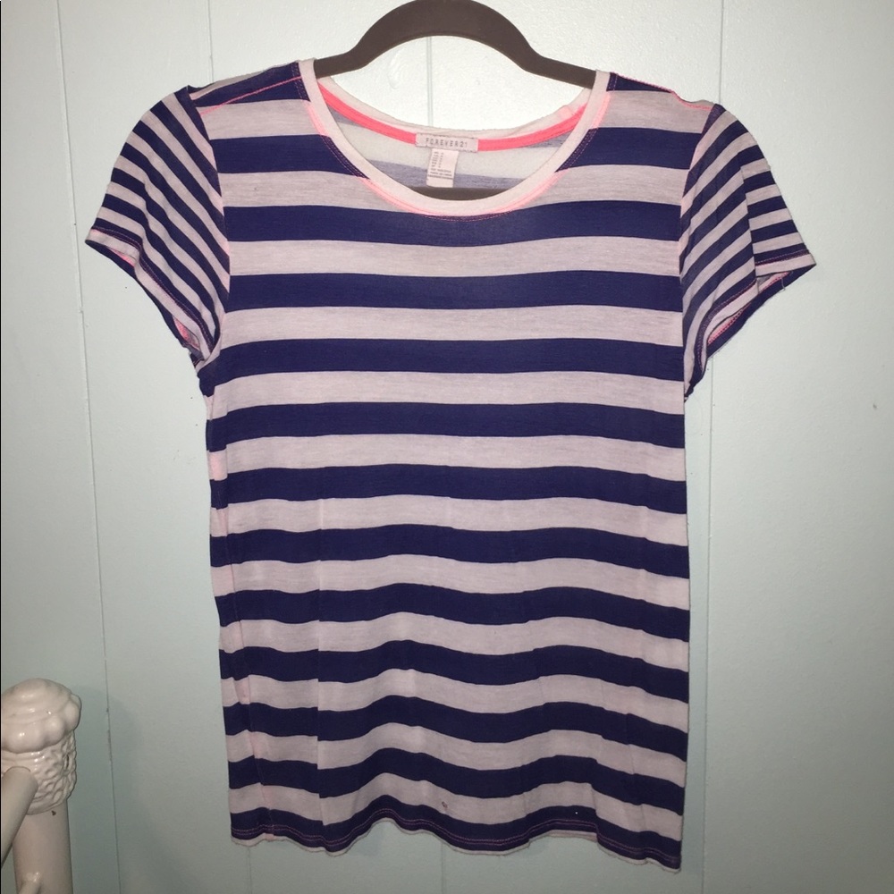 BLUE AND WHITE STRIPED TEE