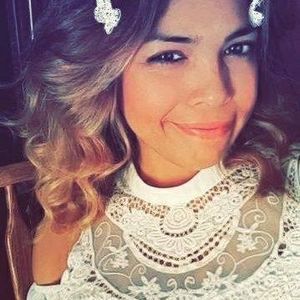 Meet your Posher, Leeann