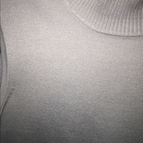 SOFT KNIT VINTAGE SLEEVELESS TURTLENECK TOP - Picture 4 of 4