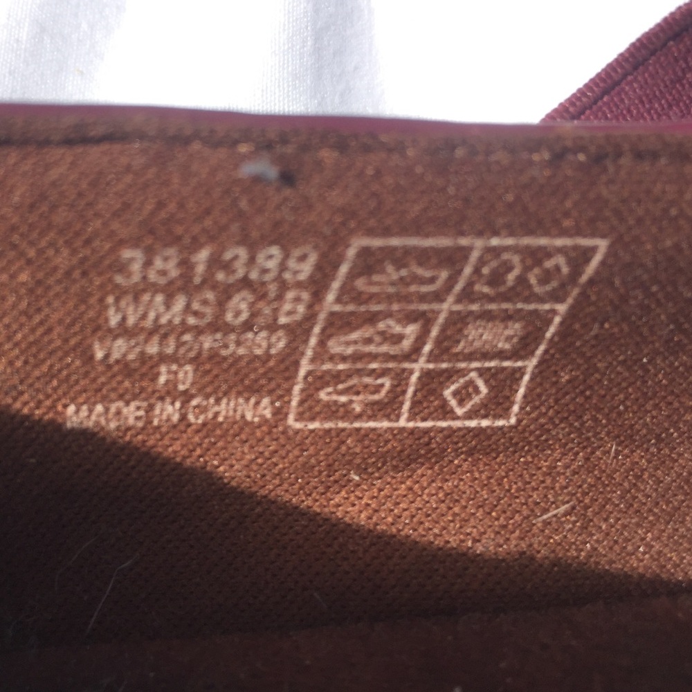 Lands End patent leather - Picture 4 of 4