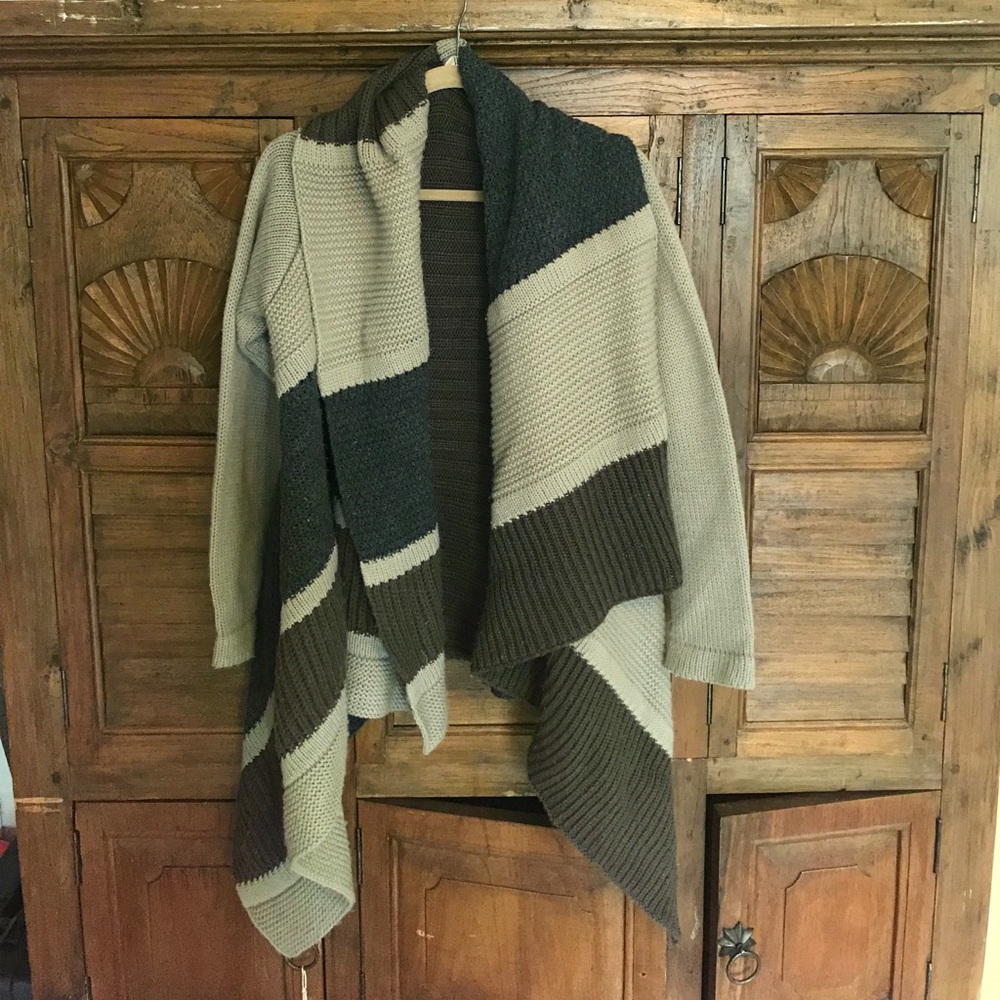 BB Dakota oversized sweater cardigan