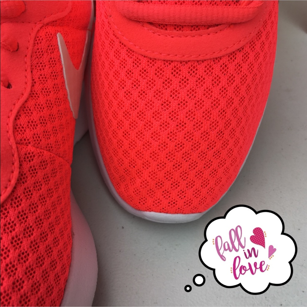 New and Beautiful Nike Tanjun For You!  - Picture 3 of 4