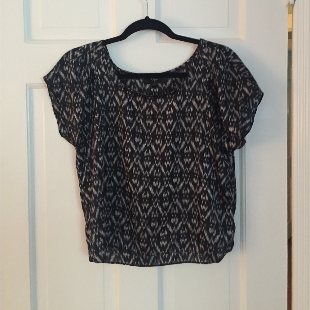 Aqua brand silk top size small