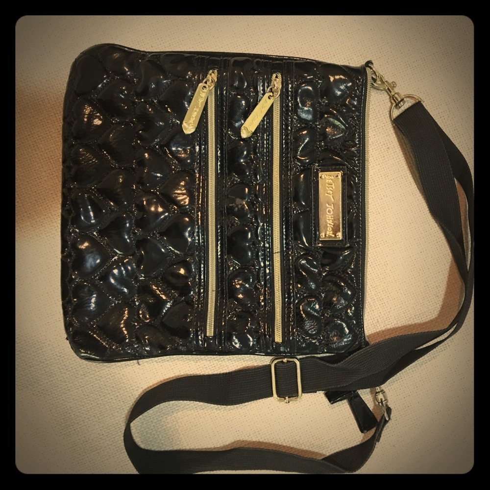 Betsey Johnson cross body black