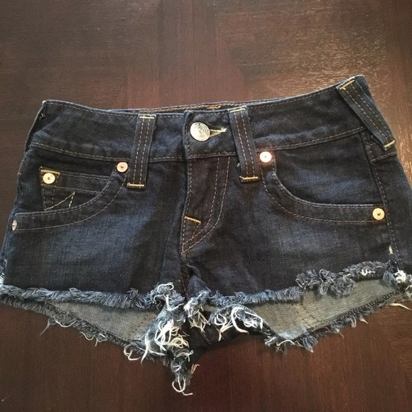 True religion cut off shorts - Picture 2 of 3