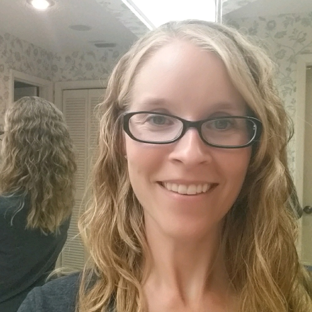 Meet your Posher, Nicole
