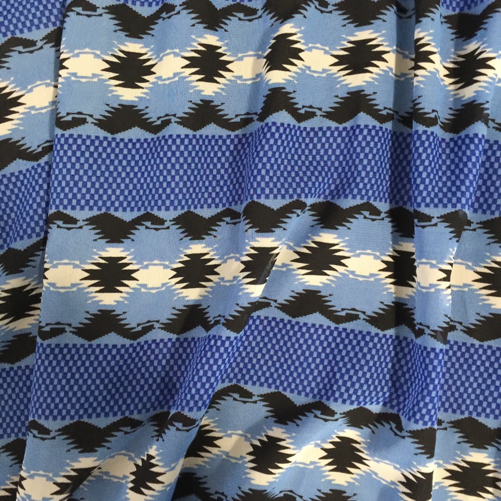 SOLD Lularoe Lucy skirt large - Picture 3 of 4