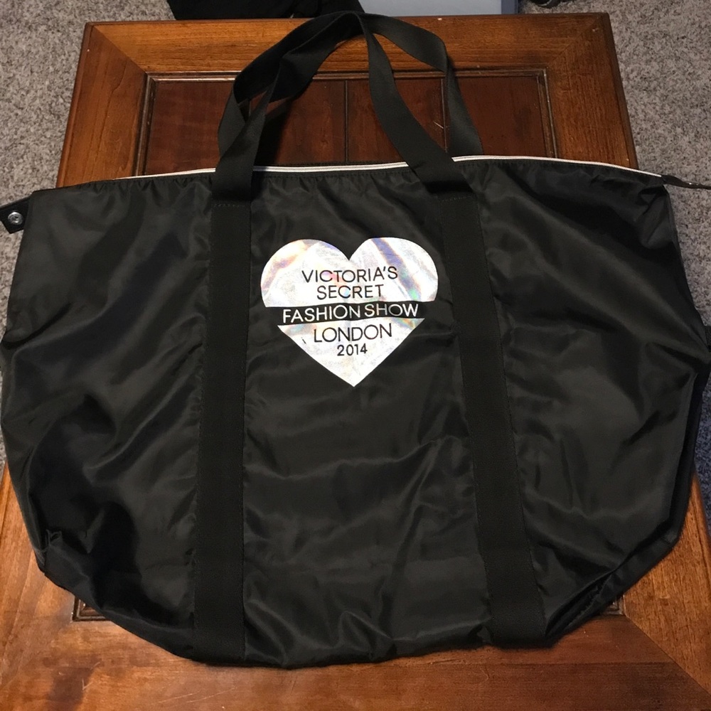 Victoria’s Secret London Fashion Show 2014 Duffle