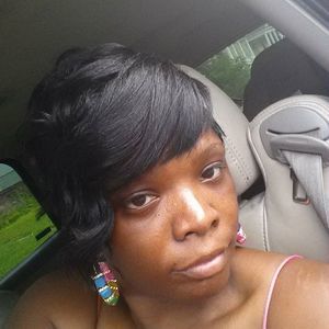 Meet your Posher, Yvette