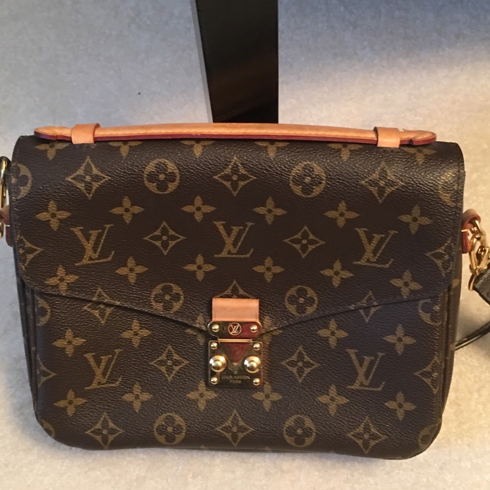 Authentic Louis Vuitton handbag