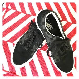 VANS OLD SKOOL SHOES