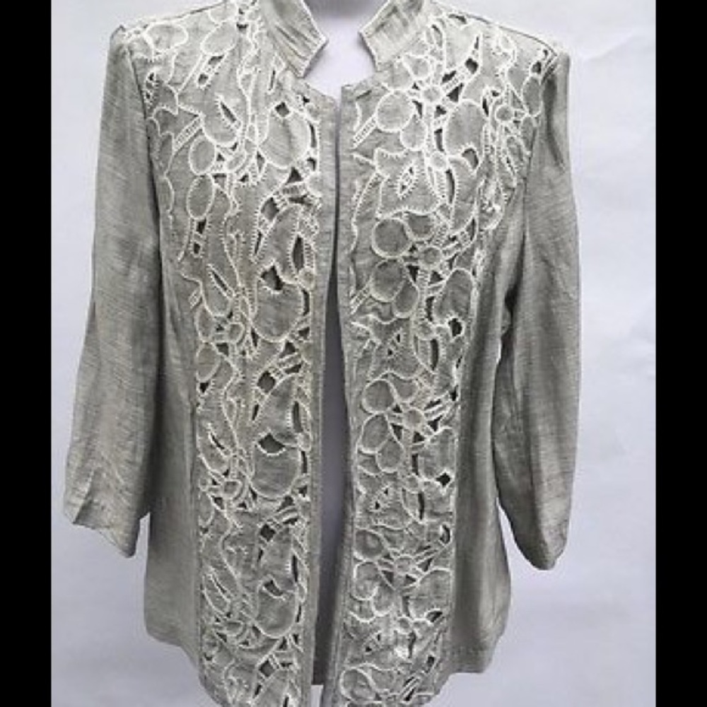 Chico's Open Blazer, White Crochet Detail, Size 2+