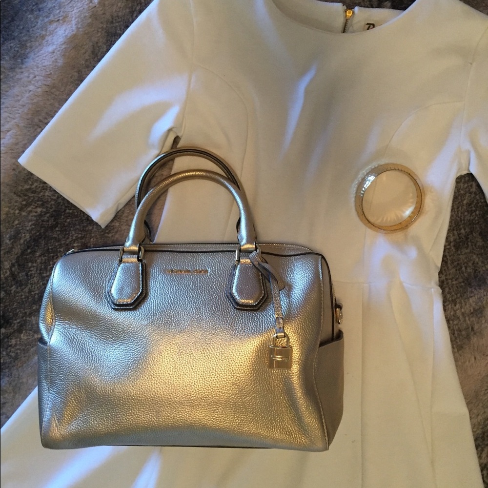 Michael Kors Mercer Pale Gold Med Duffle