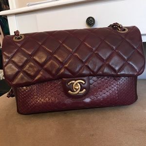 ❌❌sOLD on tra d s e y ❌❌Chanel medium flap