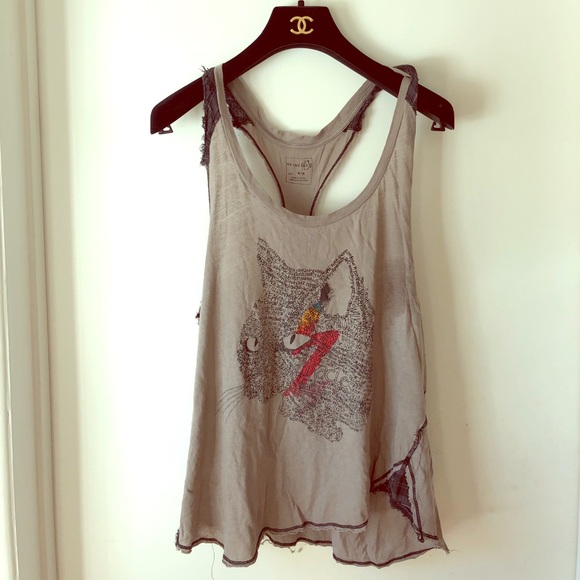 Size M Top - Picture 1 of 1