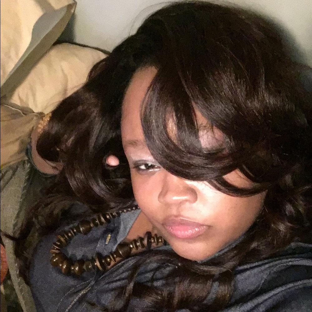 Meet your Posher, Zumeka