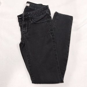 Black skinny jeans