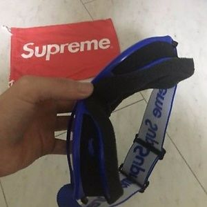 Supreme x Smith goggles