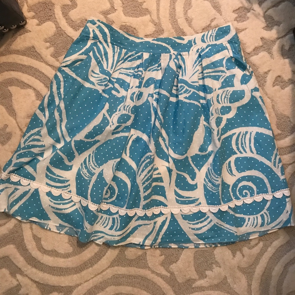 Lily Pulitzer blue-white print skirt. Worn twice!