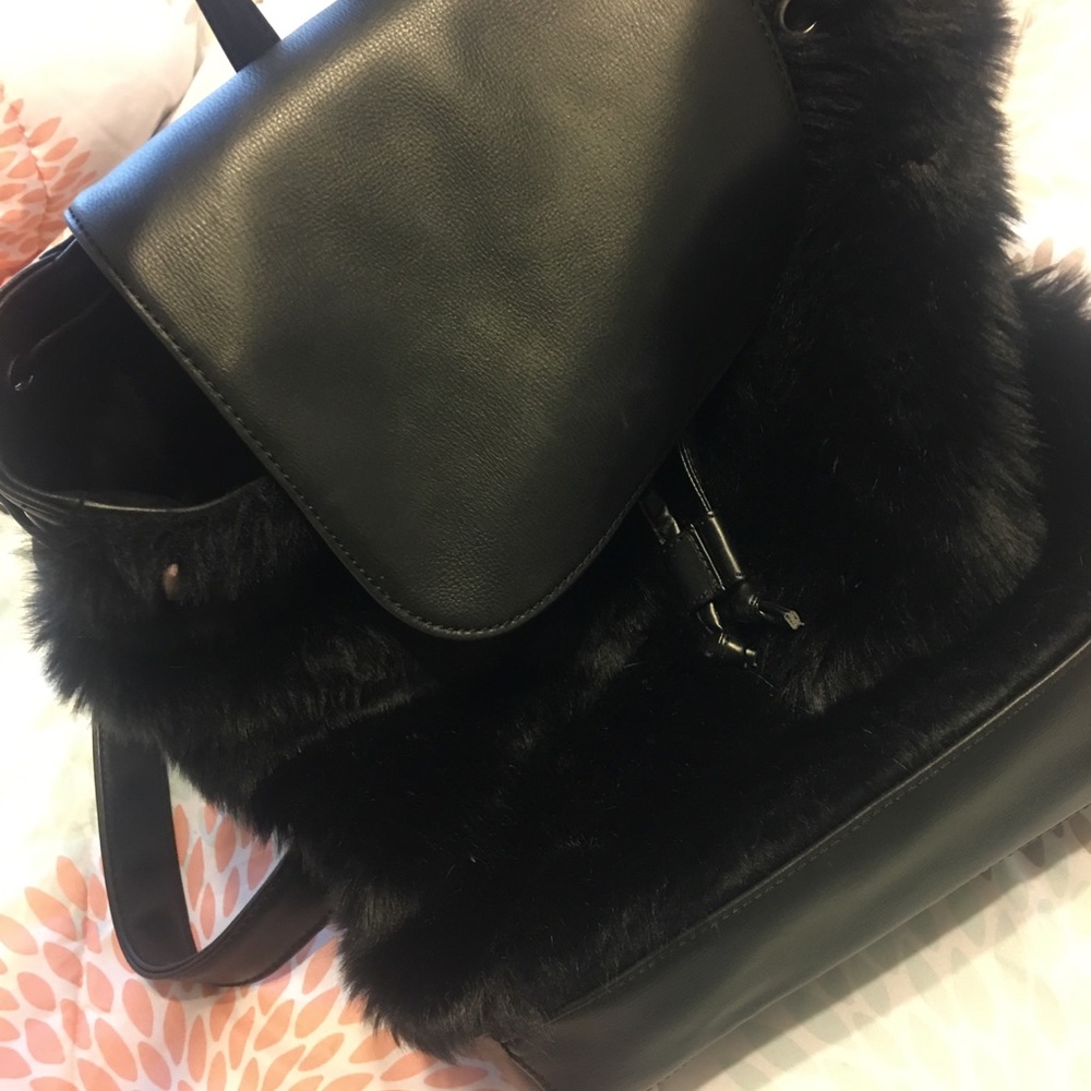 Fur Backpack - Picture 2 of 4