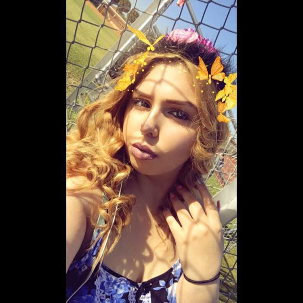 Meet your Posher, Cristal