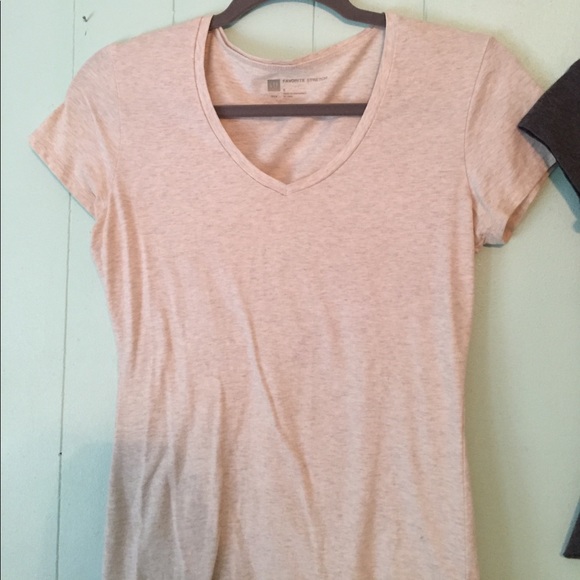 BASIC TEE BUNDLE!!! gray round neck & cream v neck - Picture 2 of 5