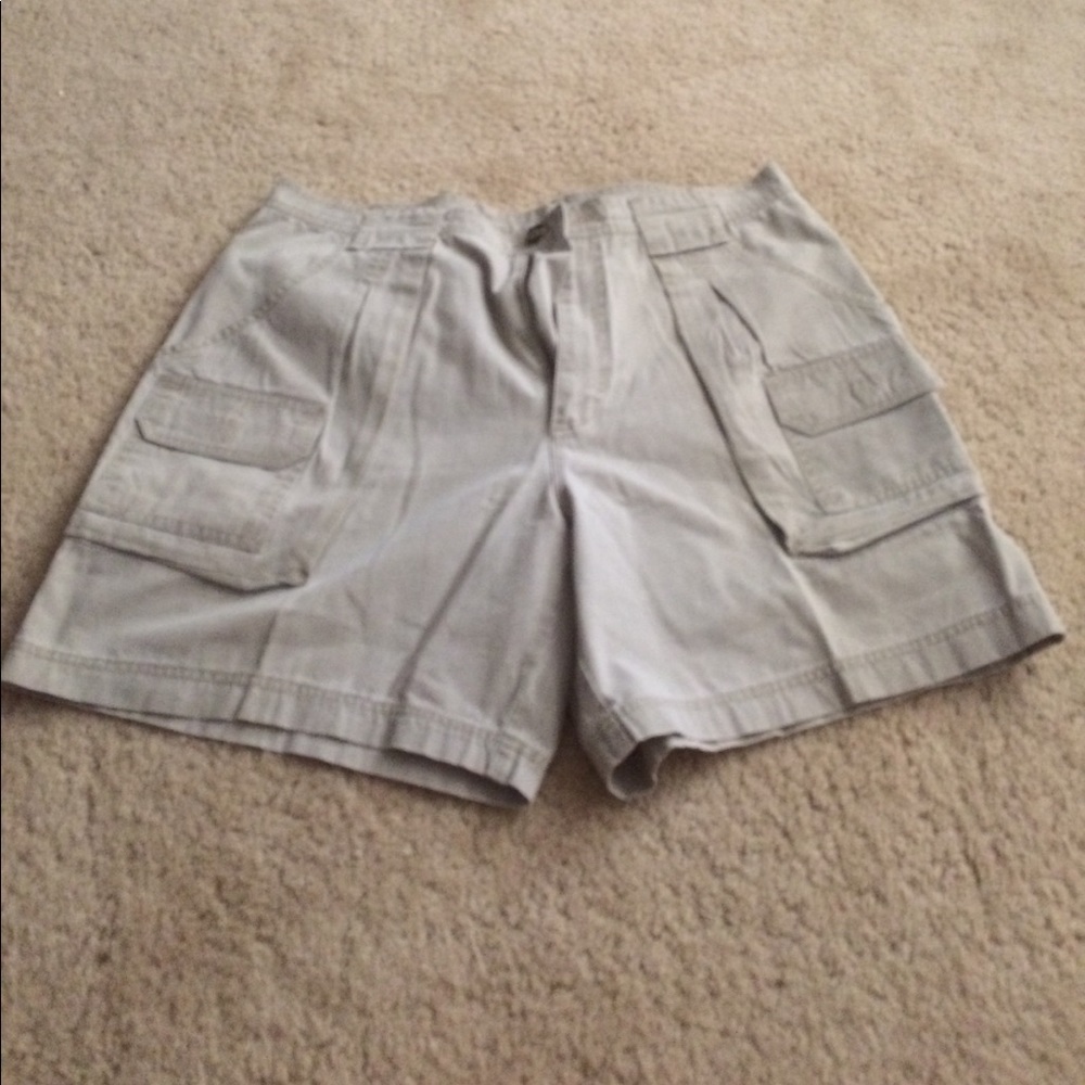 Men’s cargo shorts