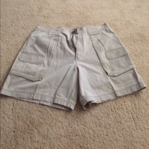 Men’s cargo shorts