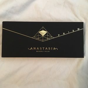 Brand new ABH Prism Palette