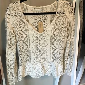 AE Cream lace boho style long sleeve top