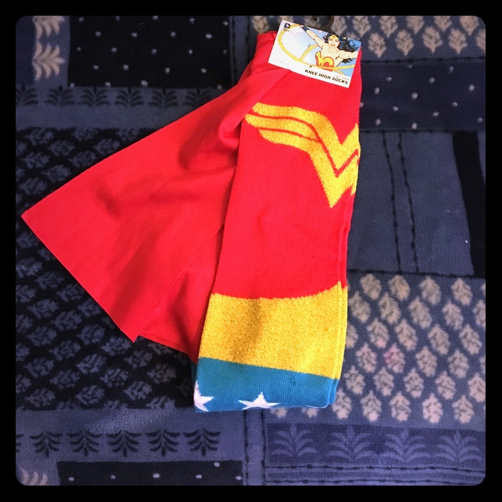 Wonder Woman socks!!!😍 - Picture 1 of 4